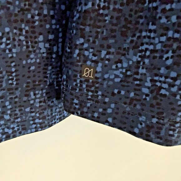 01. Algo Mens Large Pullover Hoodie Blue Digital Camo Performance Athleisure EUC - Picture 5 of 11